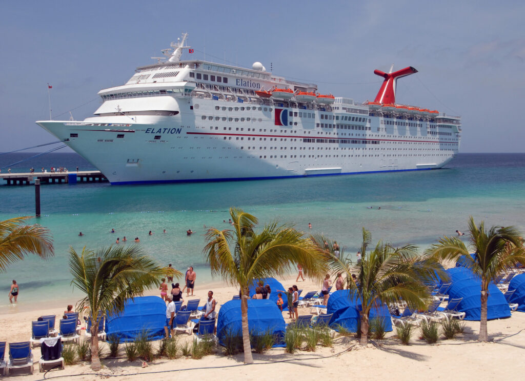 Carnival Corporation recibe aprobacion de Estados Unidos para viajar a Cuba carnival-cruise-lines-cubatey-noticias-de-cuba