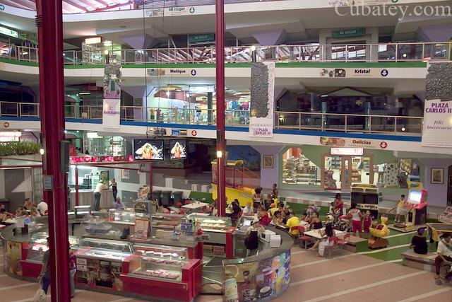 Alarma de bomba en el Mercado de Carlos III