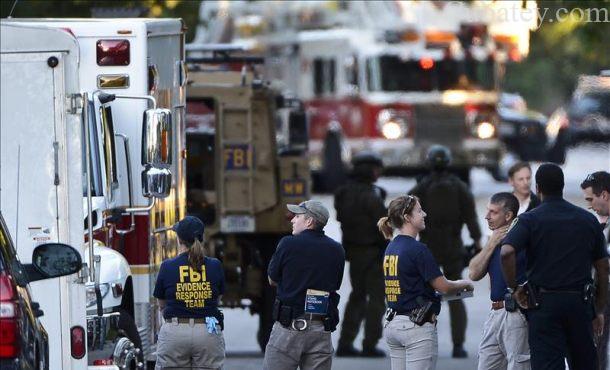 El FBI busca a tres sospechosos de matar a un policía en Chicago El FBI busca a tres sospechosos de matar a un policía en Chicago