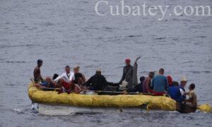 Estados Unidos repatrió 15 inmigrantes cubanos a Bahía de Cabañas