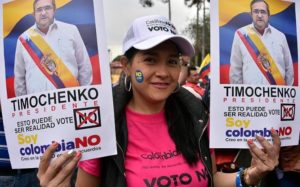 colombianos-votando-no-farc