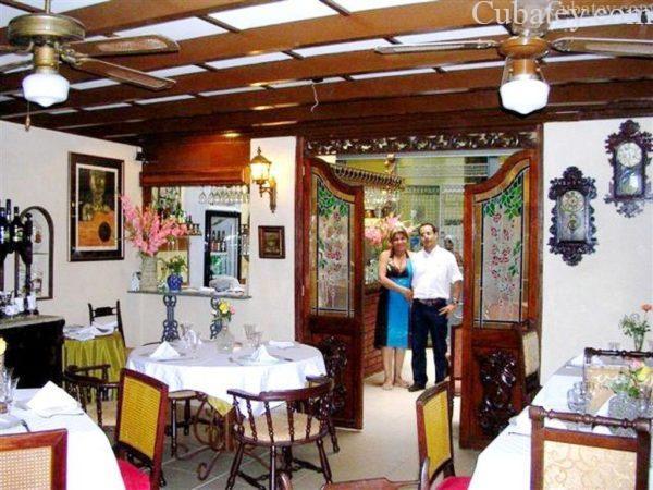 Cuba suspende temporalmente entrega nuevas licencias a restaurantes privados